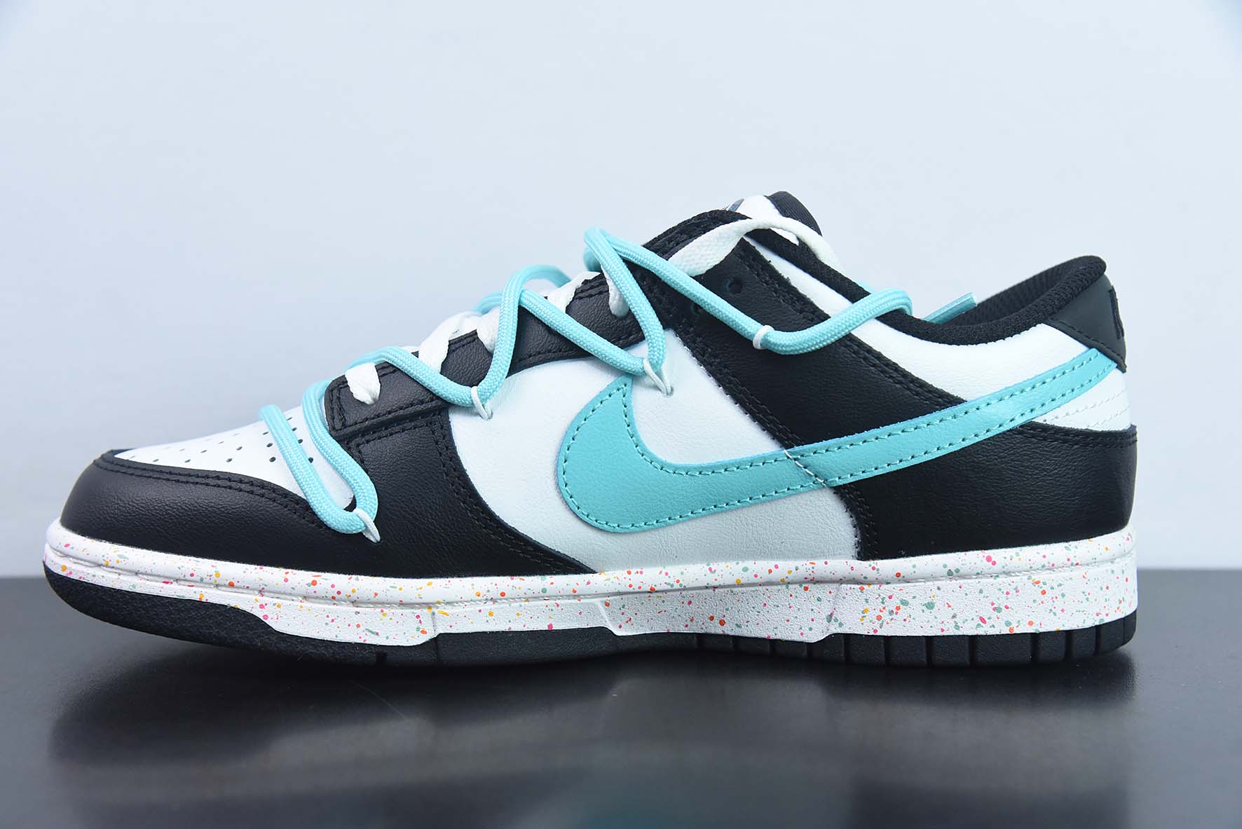 Nike SB Dunk Low 泼墨黑蓝 反转三勾 解构抽绳鞋带 货号：FD4623-135