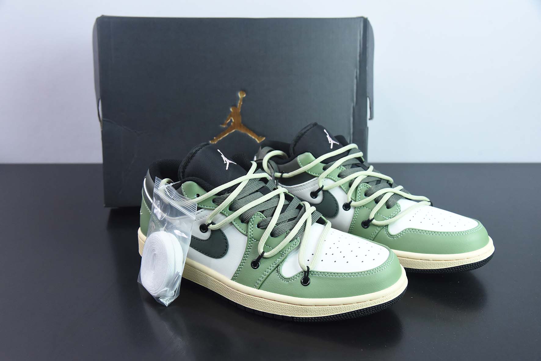 Air Jordan AJ1 Low 乔丹一代双绑绳低帮经典复古运动篮球鞋 553558-062