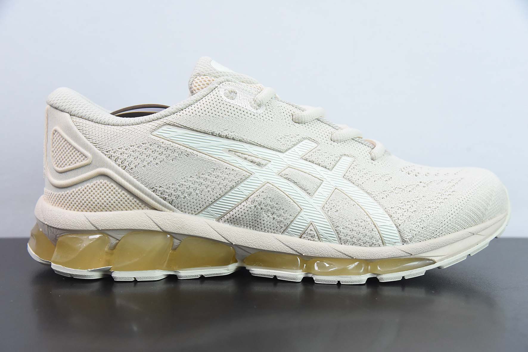 Asics Gel-Quantum 360 VII 亚瑟士运动透气专业跑鞋 货号：1201A747-101