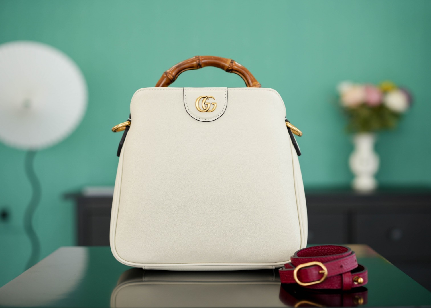 正品级GucciDiana竹节小号肩背包白色24cm正品售价19.000独家原厂皮发售限量级别新款戴安娜