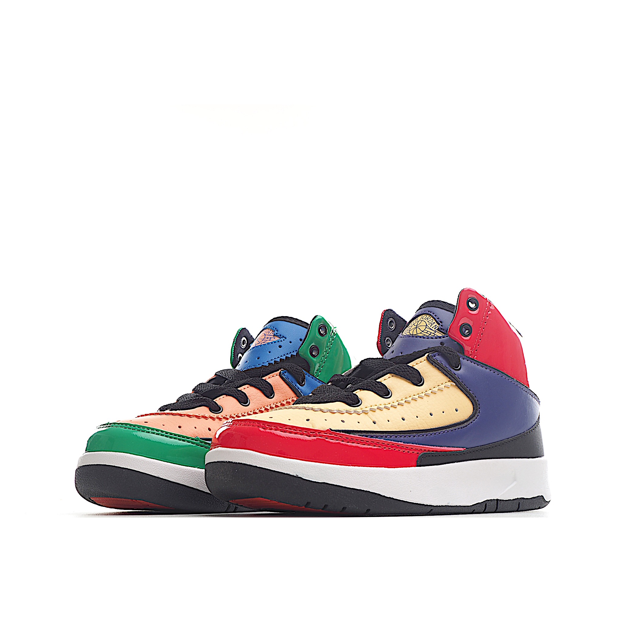 图片[2]-AJ 2代中帮系带复古童鞋 你的孩子会摇滚经典的吧! AJ2 于1986 年首次亮相，是其著名前身的酷炫弟弟一-标志性AJ1的更时尚、更简约的版本。鞋面采用舒适材质，提升上脚体验。鞋身延续了经典款式设计，并加强了鞋面的包裹和支撑性能。鞋底精心打造的防滑底纹，抓地稳固。 尺码：24-37.5-选品中心