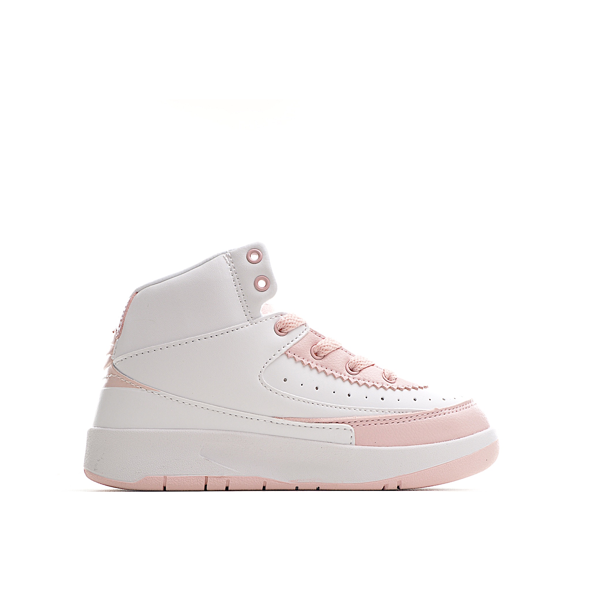 图片[3]-AJ 2代中帮系带复古童鞋 你的孩子会摇滚经典的吧! AJ2 于1986 年首次亮相，是其著名前身的酷炫弟弟一-标志性AJ1的更时尚、更简约的版本。鞋面采用舒适材质，提升上脚体验。鞋身延续了经典款式设计，并加强了鞋面的包裹和支撑性能。鞋底精心打造的防滑底纹，抓地稳固。 尺码：24-37.5-选品中心