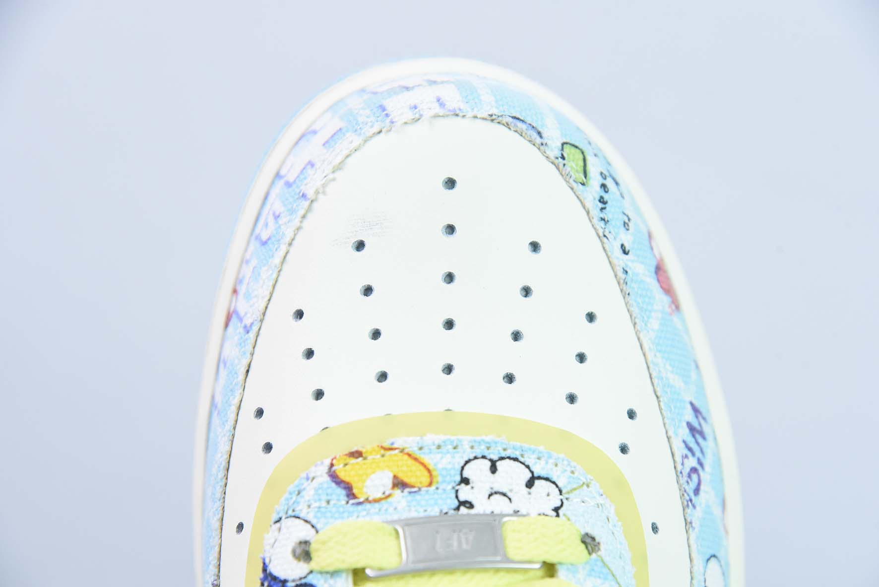 耐克Nike Air Force 1’07 Low"Doraemo"空军一号“米白浅蓝黄哆啦A梦叮当猫”货号:FB0607-055