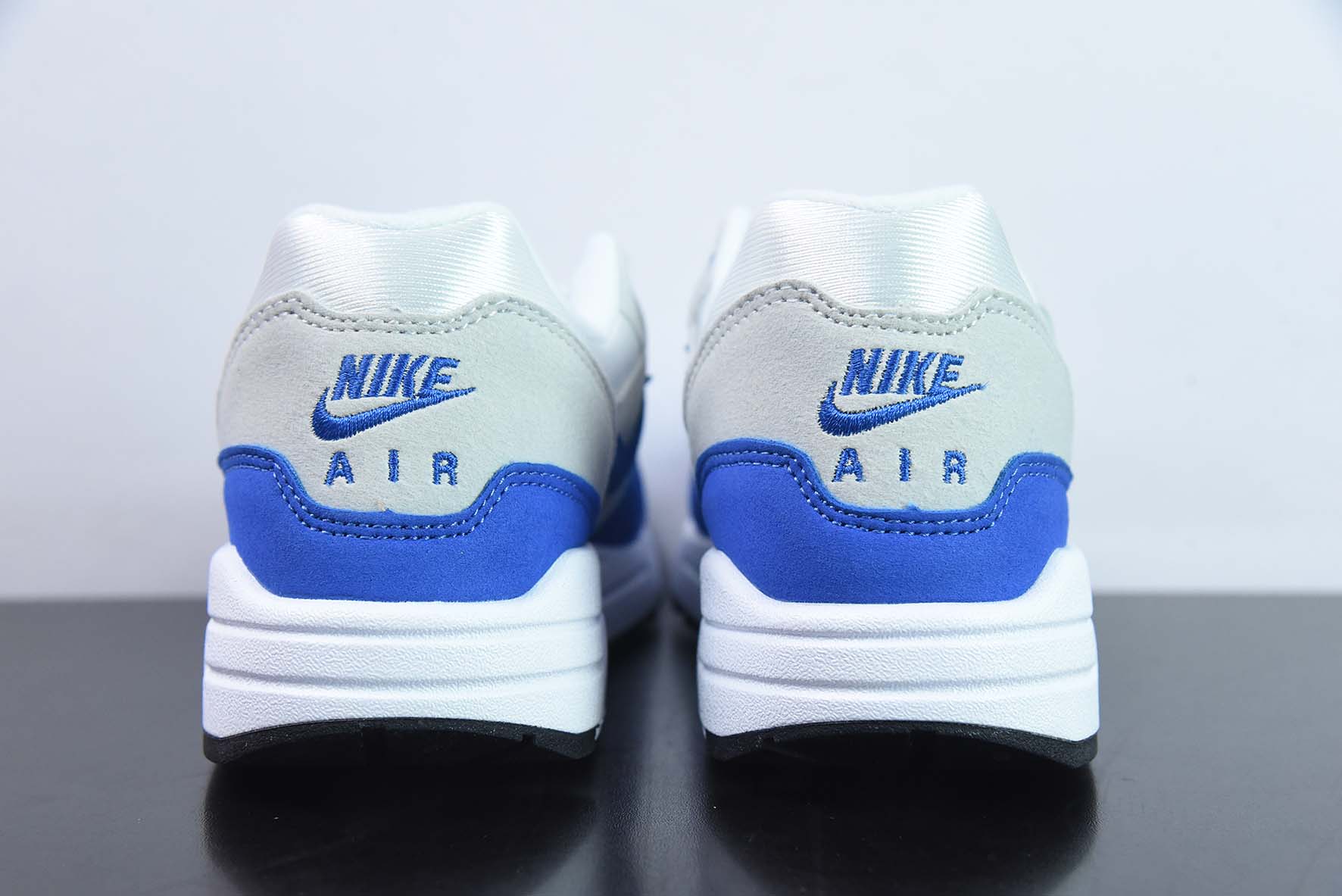 Nike Air Max 1 PRM公司级版本 复古休闲跑步鞋 白蓝 货号:908375 102