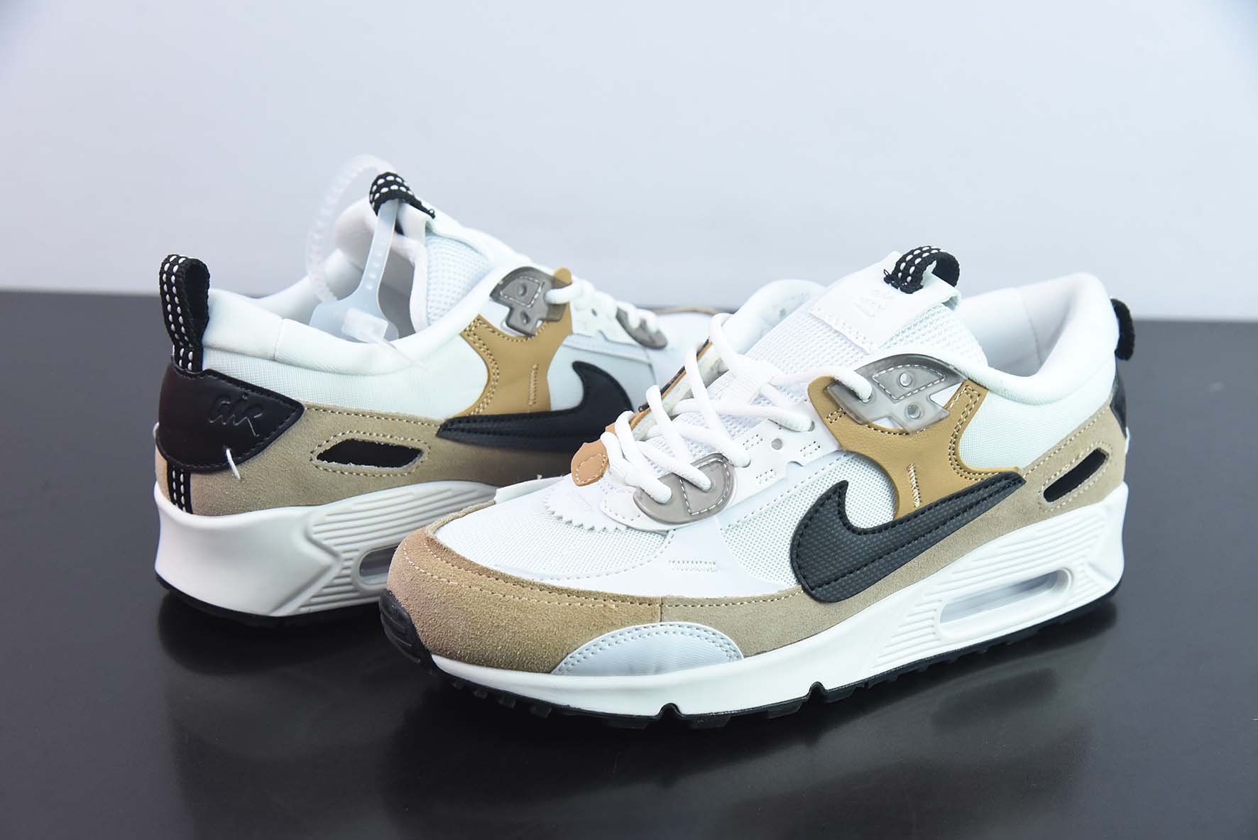 NK Air Max 90 Futura 解构版低帮复古百搭气垫休闲运动慢跑鞋 货号:DM9922 002