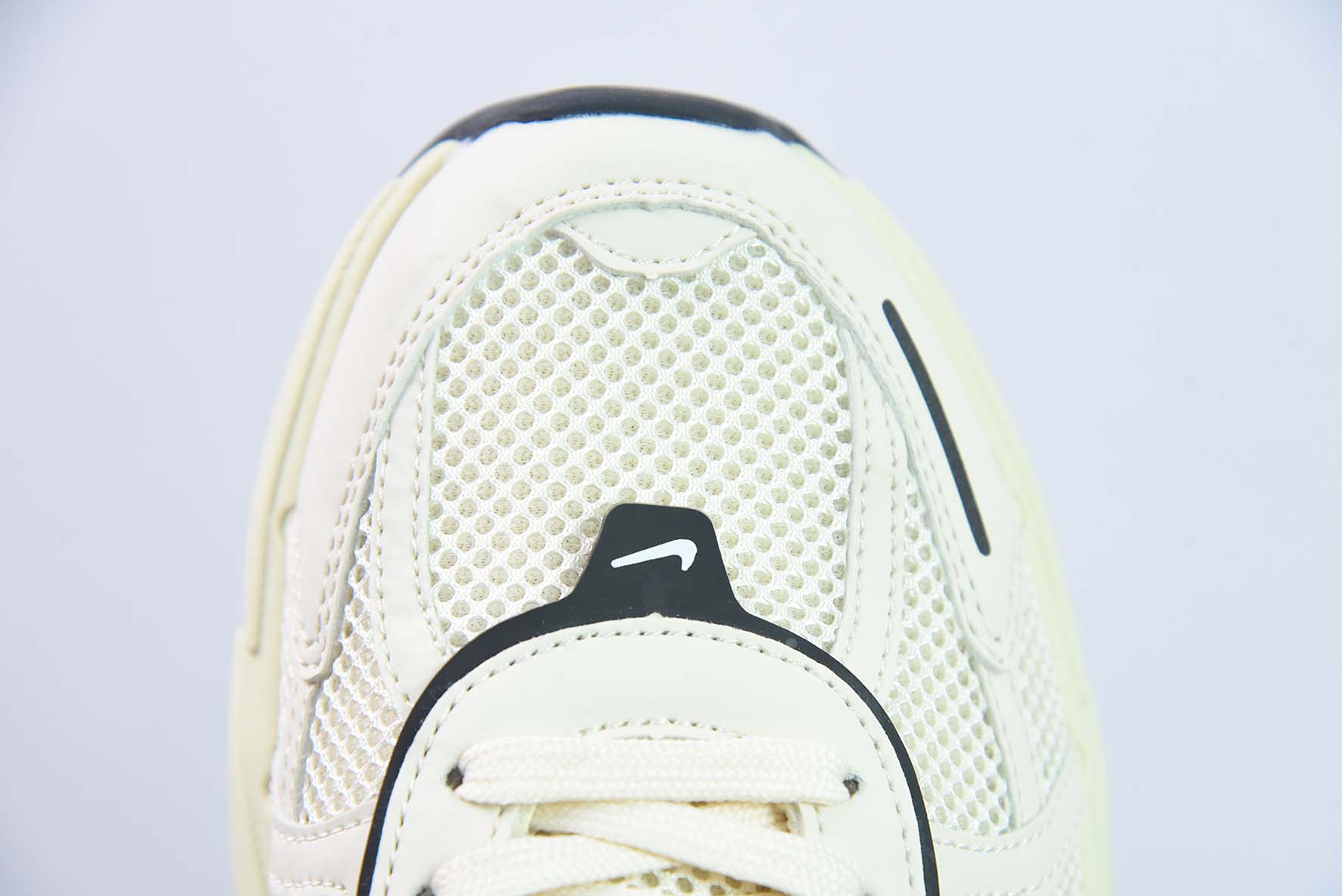 Runtekk "Summit White Metallic Silver''减震防滑低帮 复古老爹鞋跑步鞋 货号:FD0736-101