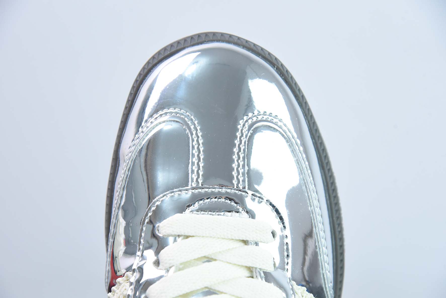 AD Originals Samba Classic"Silver Metallic"桑巴低帮运动鞋 货号: IG8181