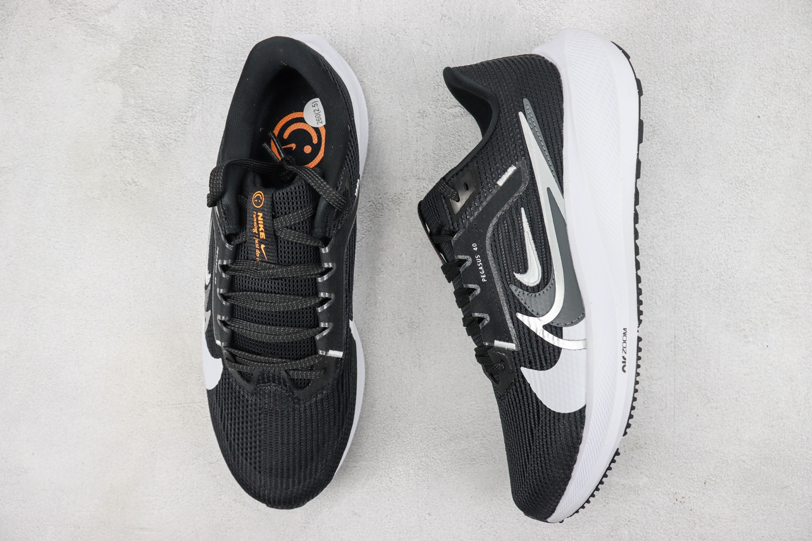 Nike Air Zoom Pegasus 40 Black/White Running Shoes FB7179-001 2 o 1h41h0g711rqmlr1a0hbnm13po1b