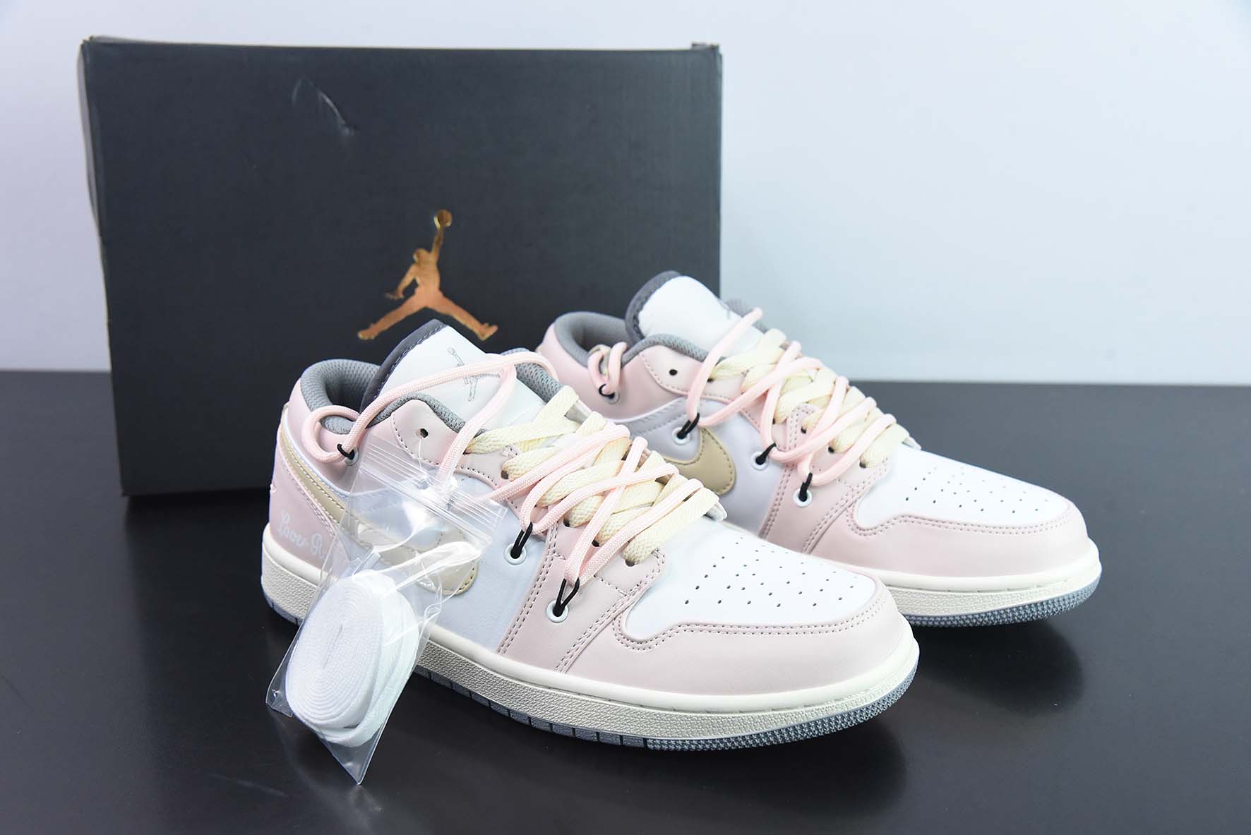 NK Air Jordan 1 Low AJ1 乔1定制版 绑带解构 运动文化篮球鞋 货号:553558-053