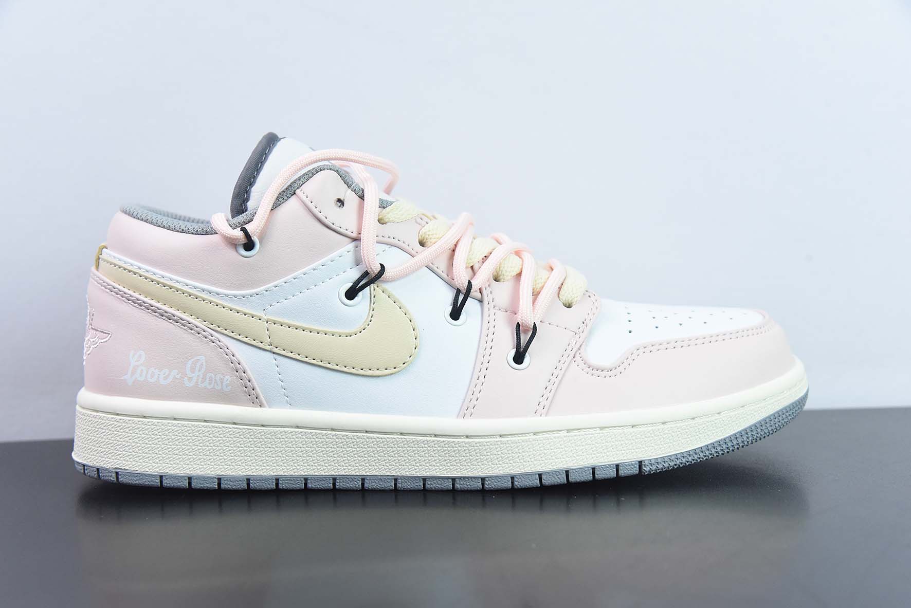 NK Air Jordan 1 Low AJ1 乔1定制版 绑带解构 运动文化篮球鞋 货号:553558-053