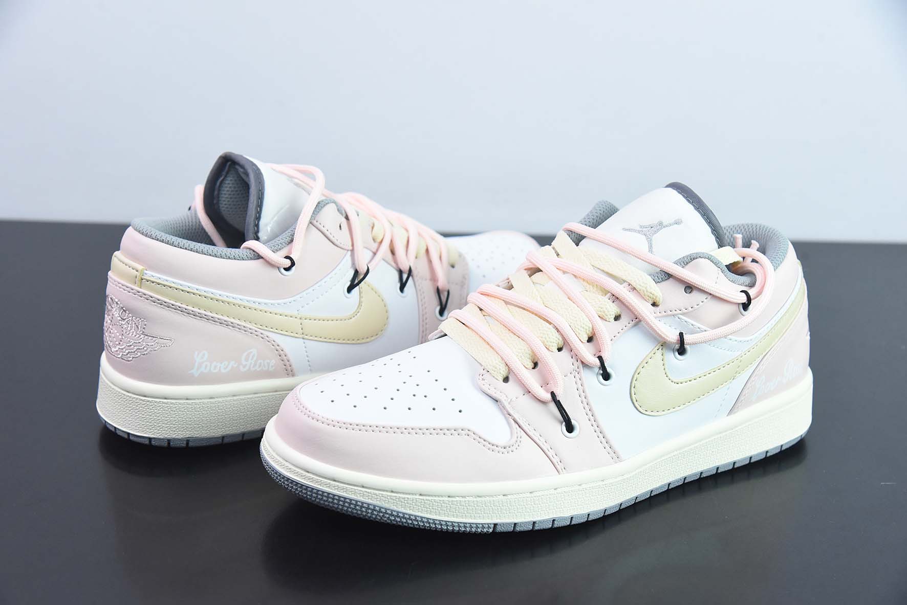 NK Air Jordan 1 Low AJ1 乔1定制版 绑带解构 运动文化篮球鞋 货号:553558-053