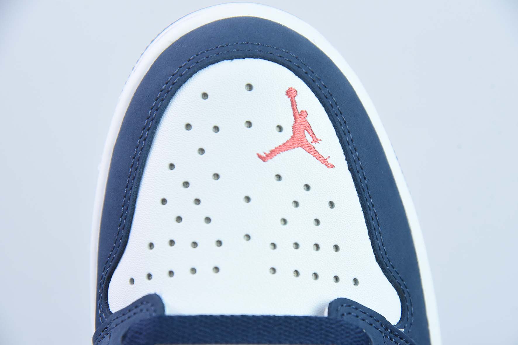 NK SB x Air Jordan 1 Low AJ1乔1联名 低帮休闲运动板鞋 货号：CJ7891-400