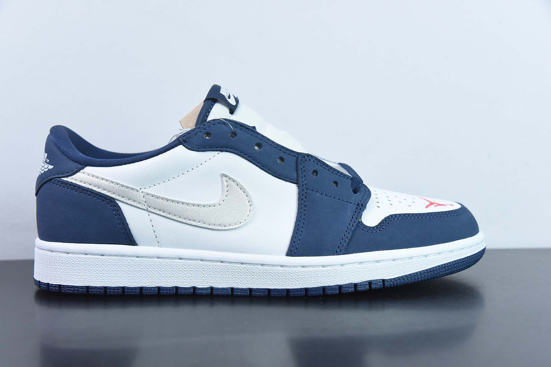NK SB x Air Jordan 1 Low AJ1乔1联名 低帮休闲运动板鞋 货号：CJ7891-400