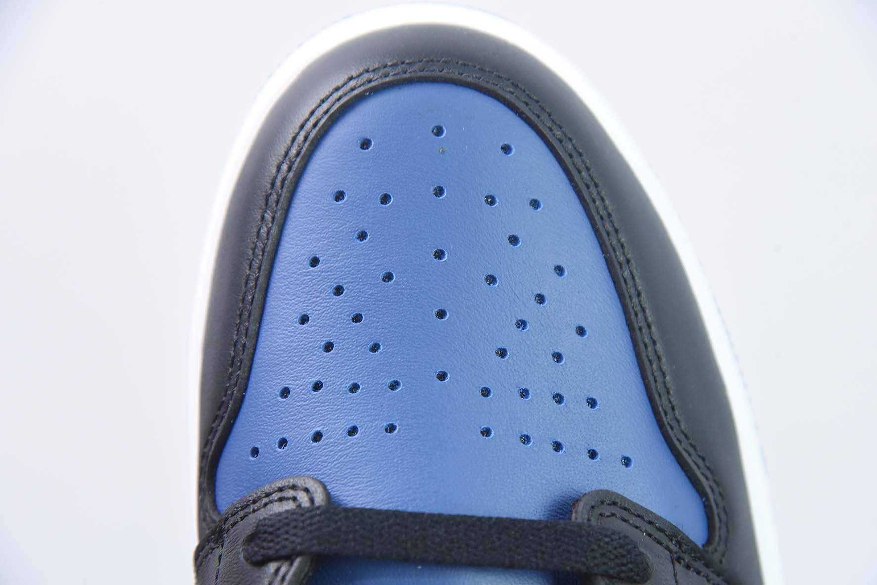 Air Jordan 1 Retro Low AJ1乔1 低帮 黑蓝 货号：CZ0775-041