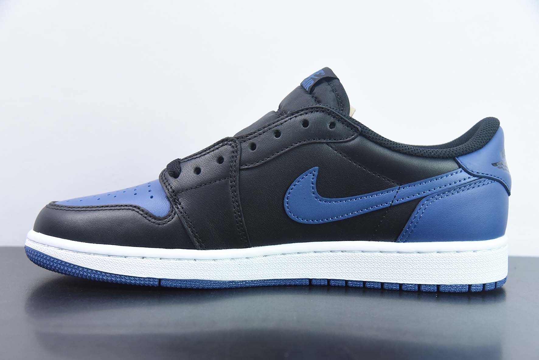 Air Jordan 1 Retro Low AJ1乔1 低帮 黑蓝 货号：CZ0775-041