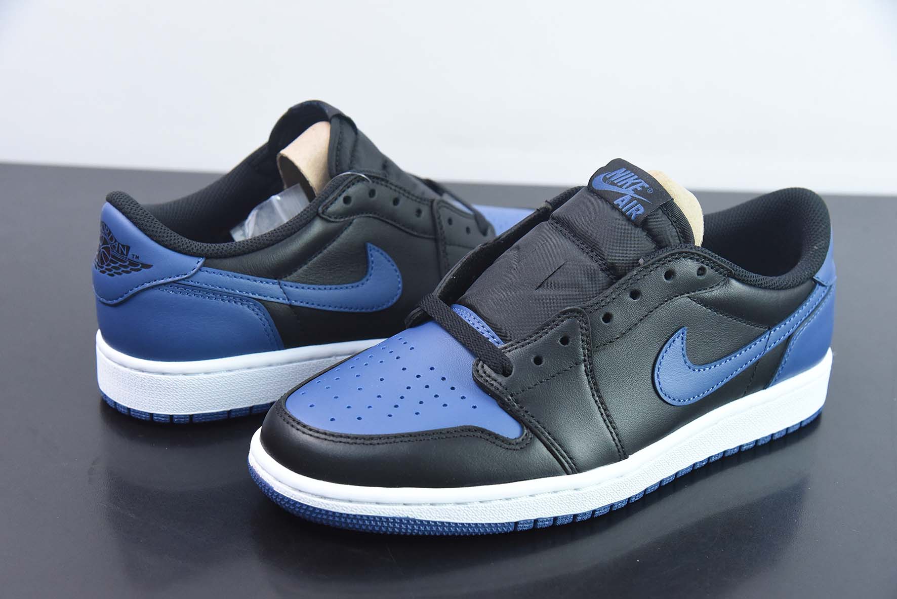 Air Jordan 1 Retro Low AJ1乔1 低帮 黑蓝 货号：CZ0775-041