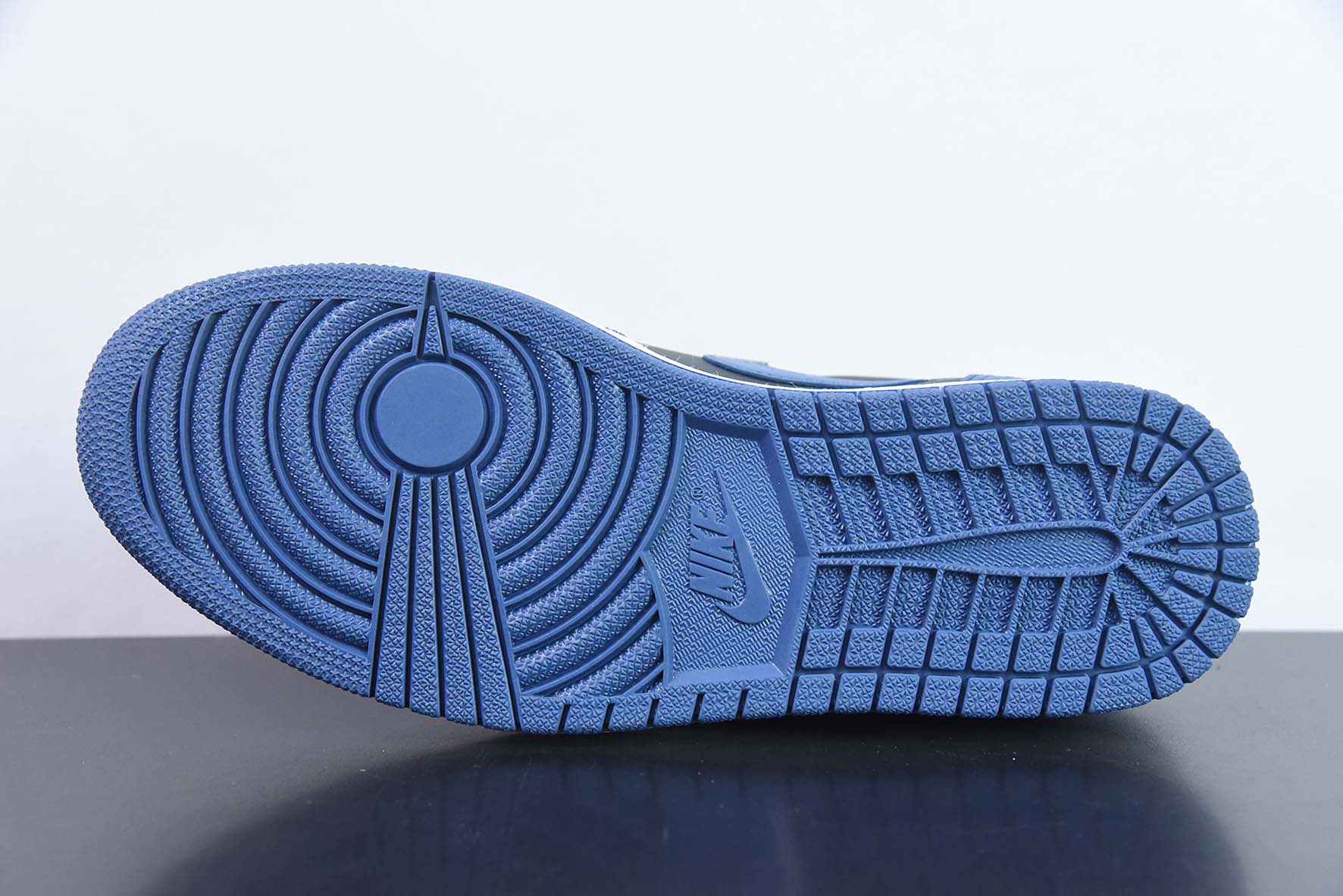 Air Jordan 1 Retro Low AJ1乔1 低帮 黑蓝 货号：CZ0775-041