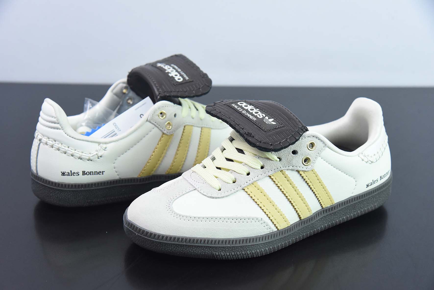 Adidas三叶草 SAMBA  低帮德训板鞋/灰棕 大鞋舌