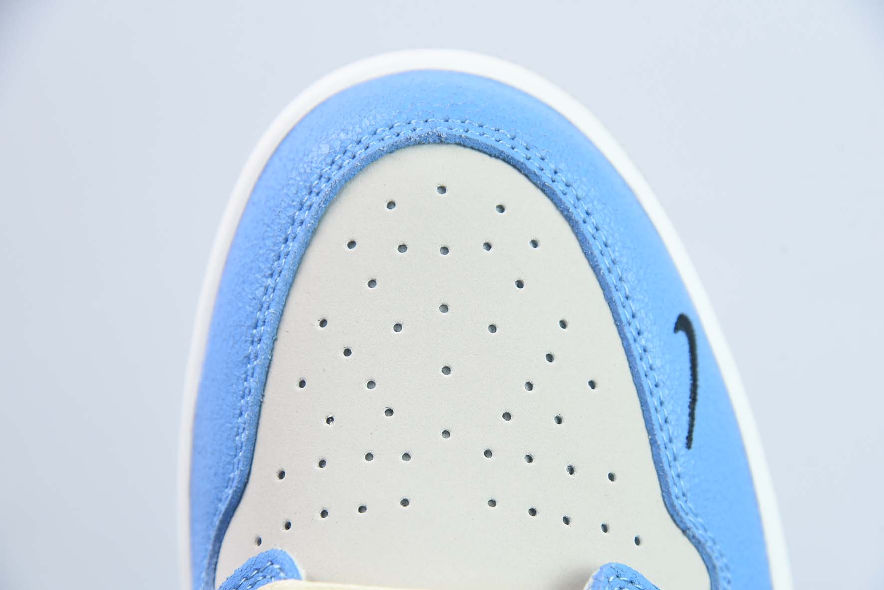 Air Jordan 1 Low OG Bleached Coral 低帮复古运动鞋货号:CZ0790-141