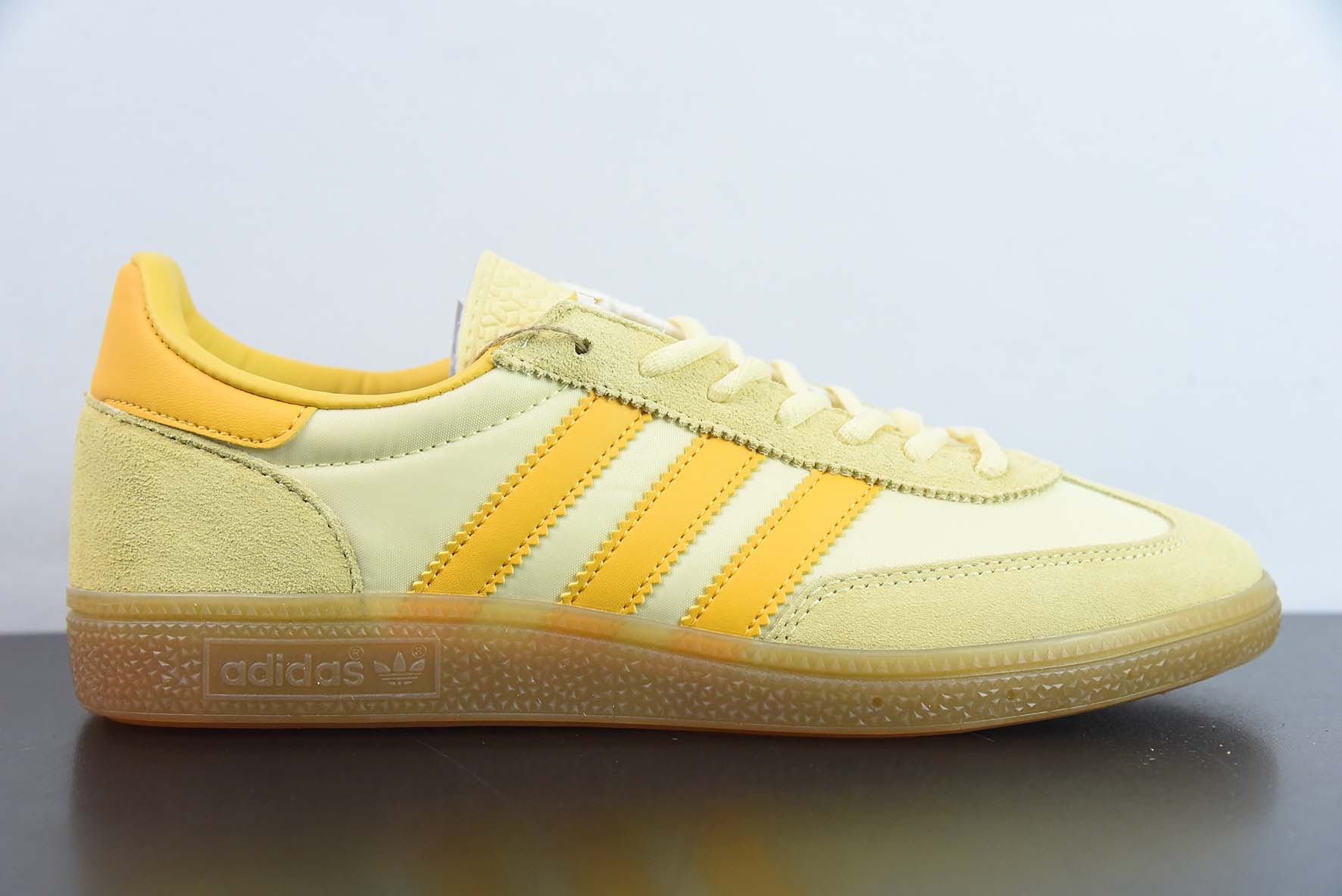 Adidas Handball Spezial 阿迪达斯经典款 复古休闲板鞋 货号:GY7407