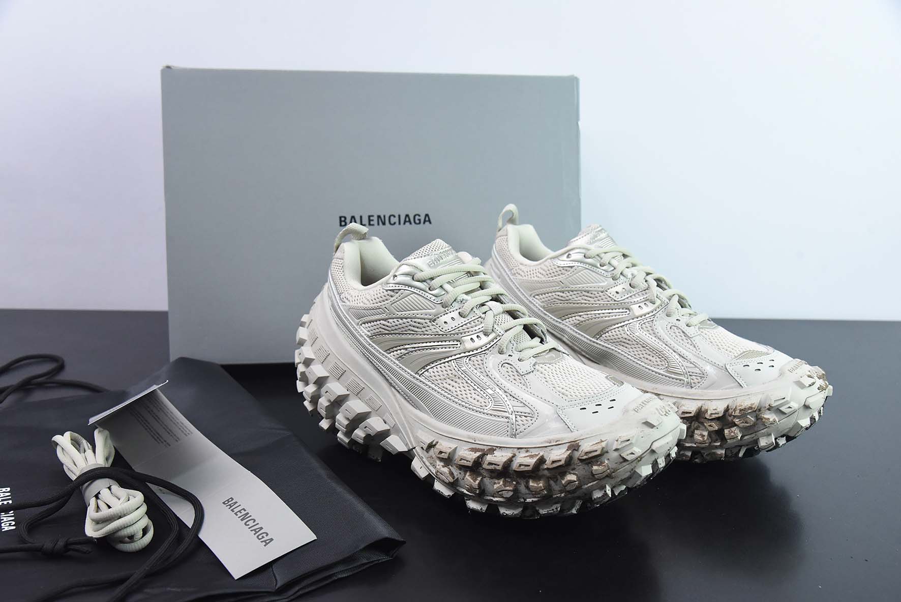 BALENCIAGA Defender Rubber Platform Sneakers卫士系列低帮坦克巴黎世家轮胎做旧 脏脏鞋