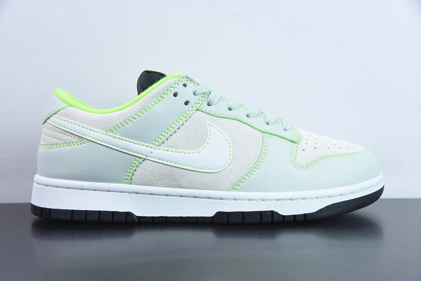 Nike Dunk Low Oregon Ducks 俄勒冈鸭队主题配色 板鞋 货号:FQ7260-001