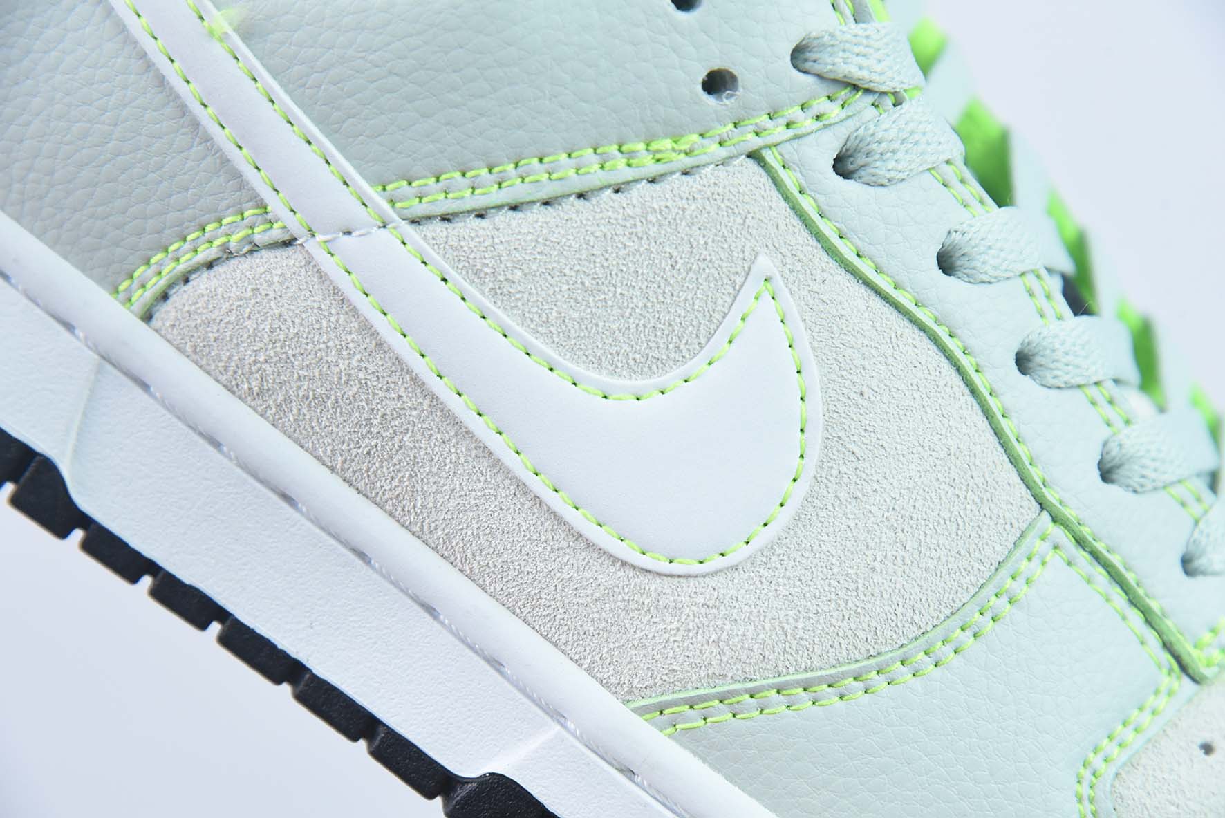 Nike Dunk Low Oregon Ducks 俄勒冈鸭队主题配色 板鞋 货号:FQ7260-001