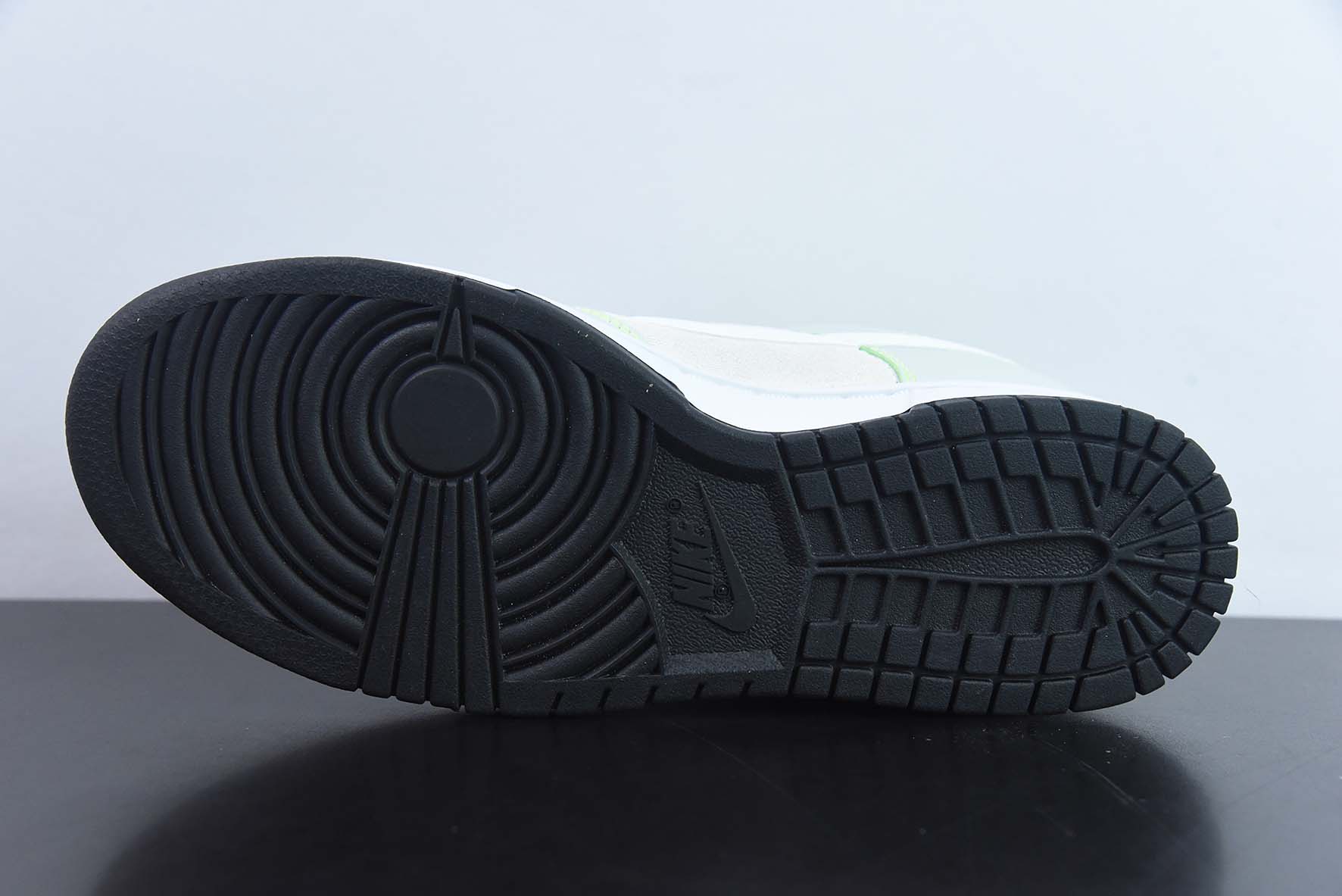 Nike Dunk Low Oregon Ducks 俄勒冈鸭队主题配色 板鞋 货号:FQ7260-001