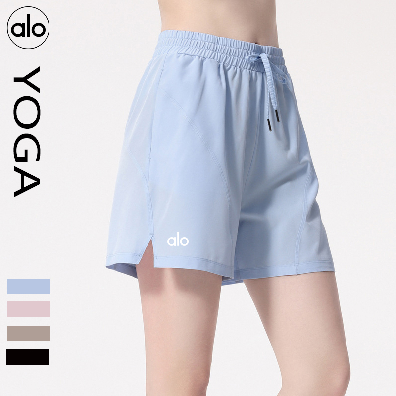 Alo shorts training light blue yoga