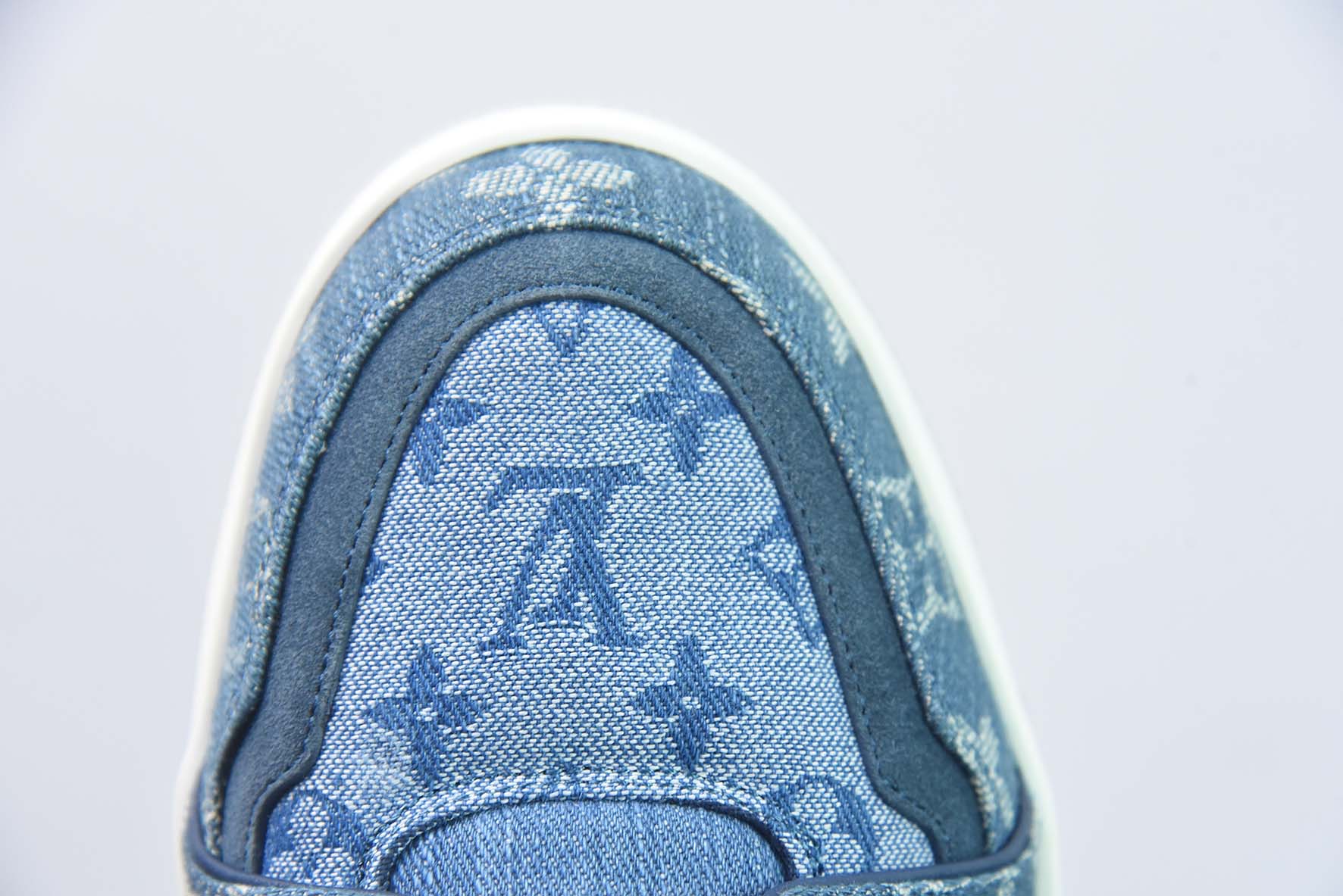 LV/路易威登    驴家 LV Trainer运动鞋