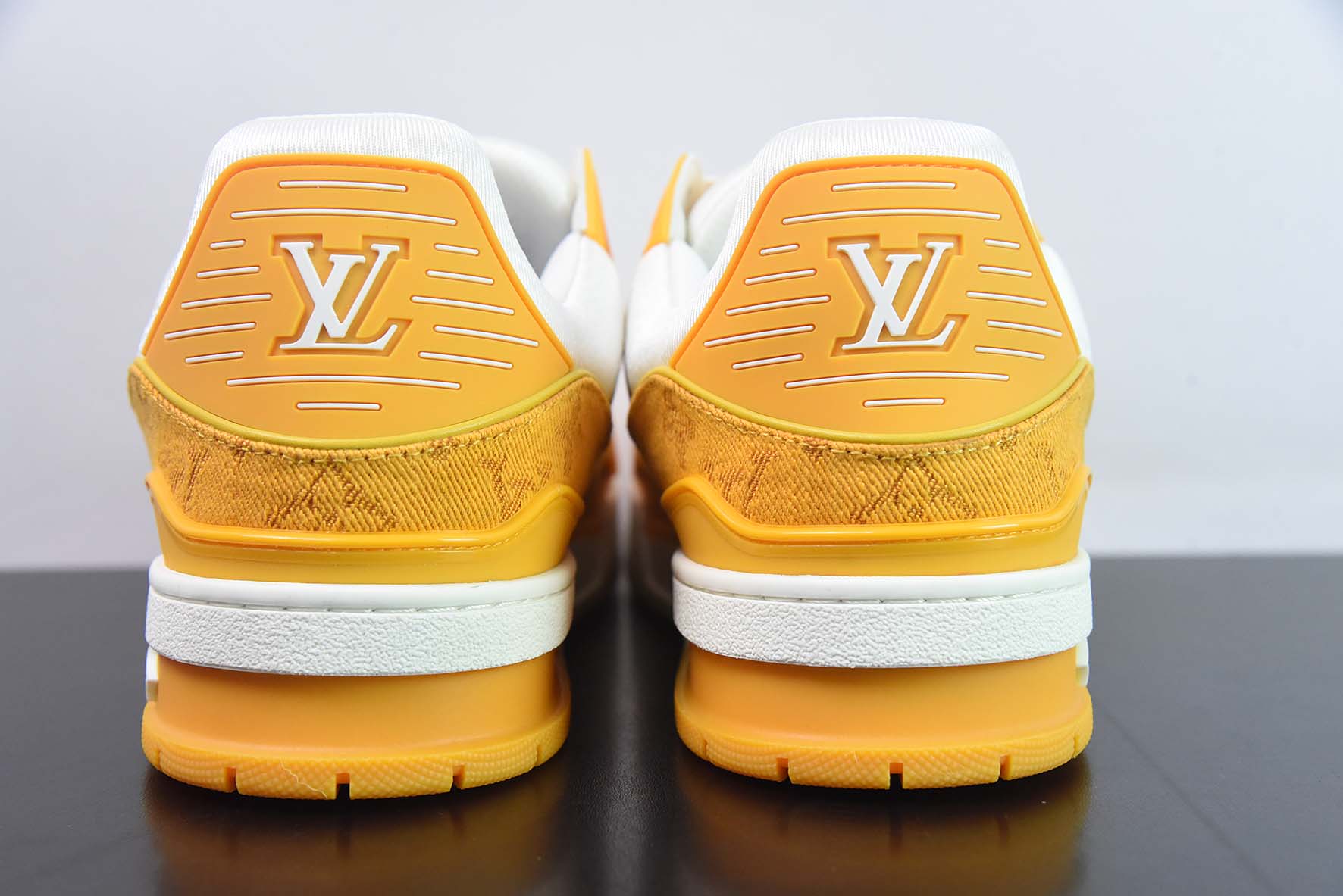 LV/路易威登    驴家 LV Trainer运动鞋
