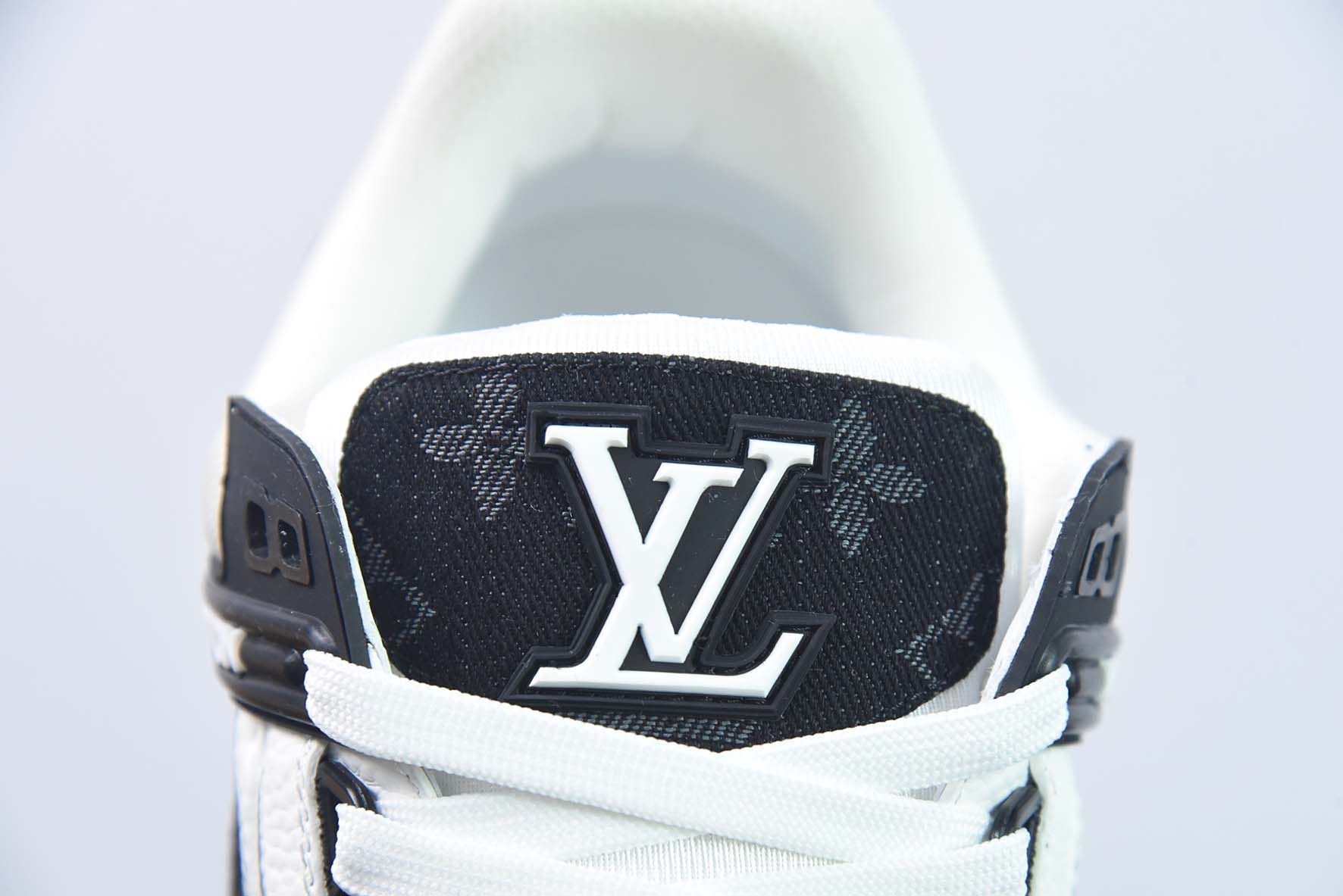 LV/路易威登    驴家 LV Trainer运动鞋