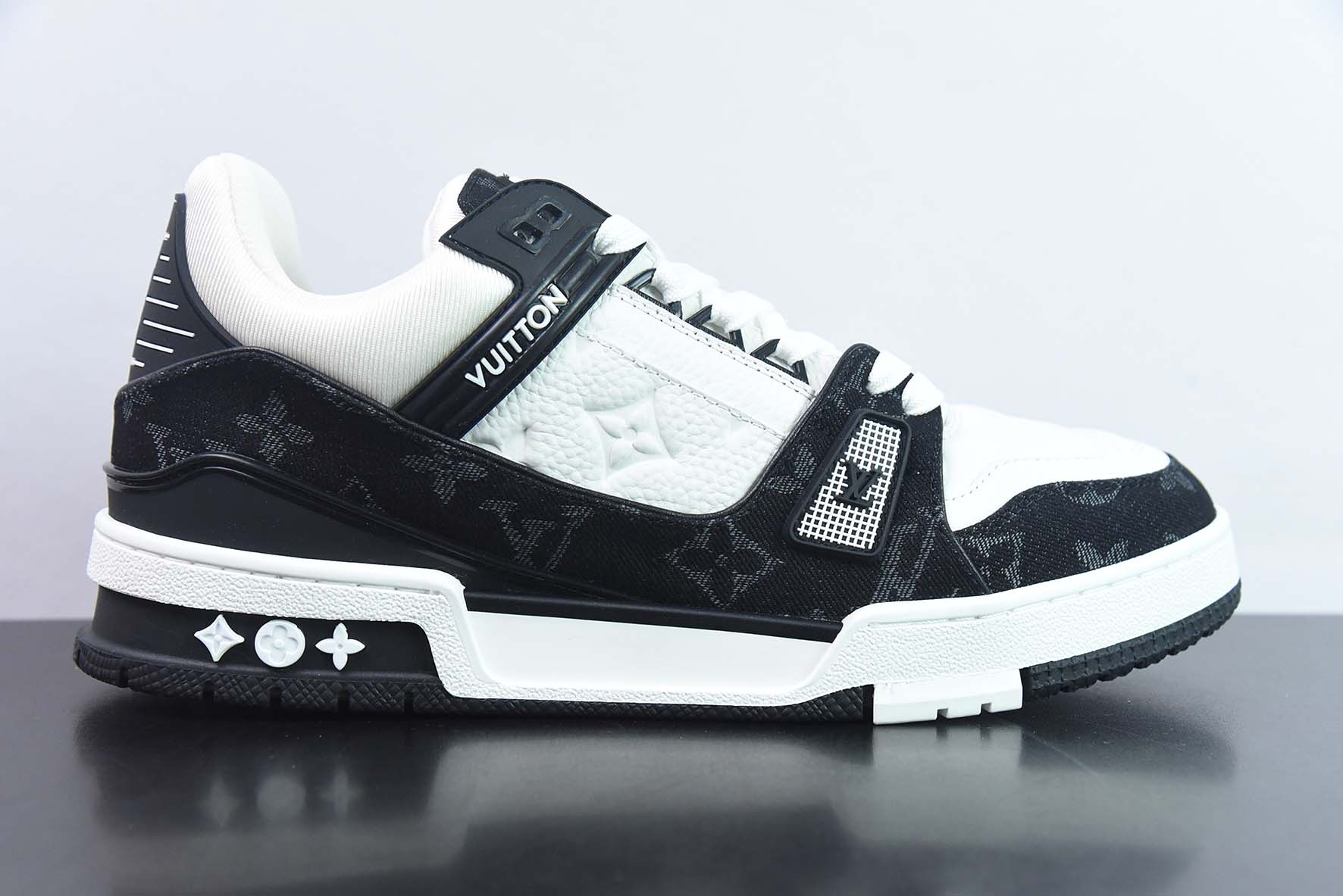 LV/路易威登    驴家 LV Trainer运动鞋