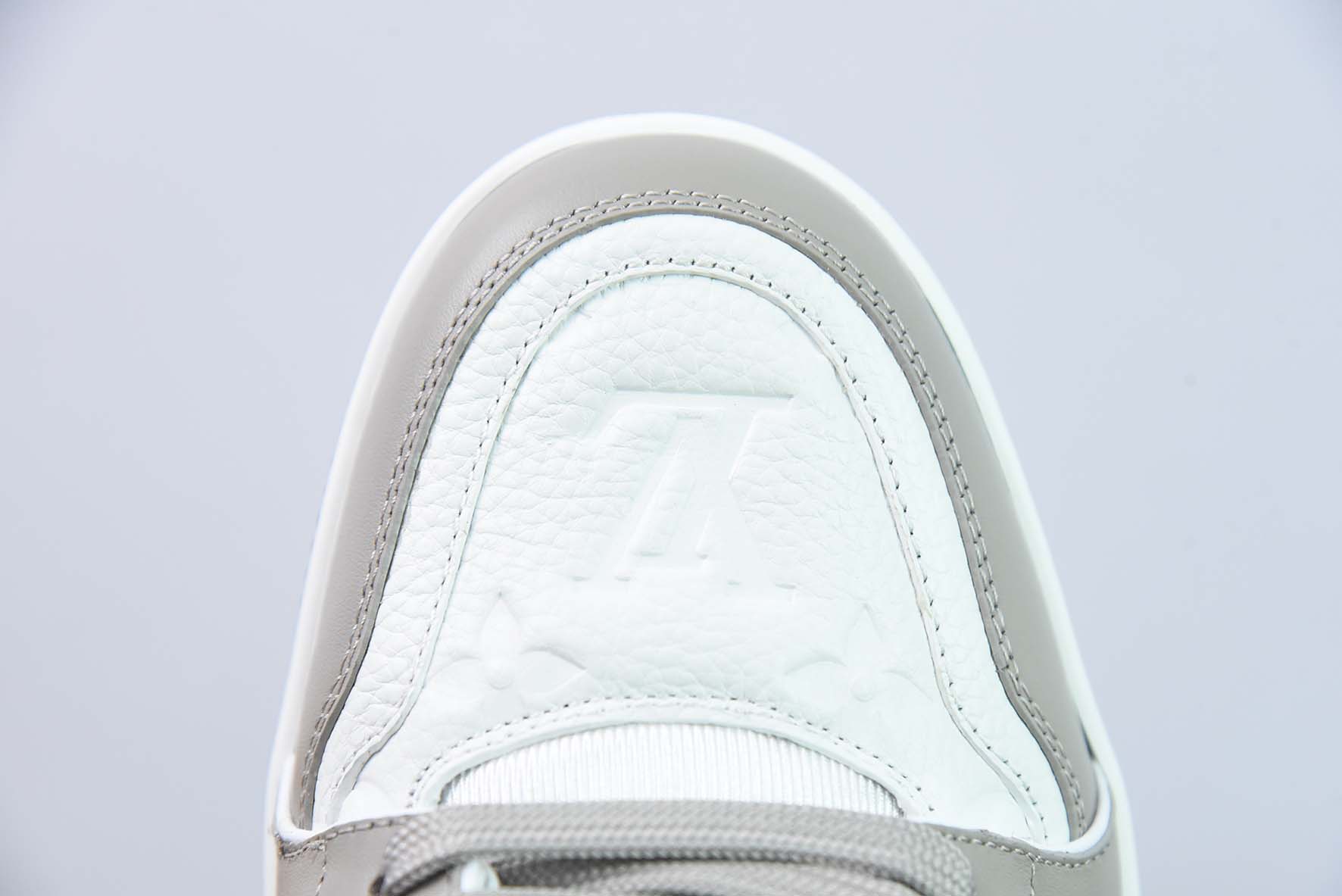 LV/路易威登    驴家 LV Trainer运动鞋