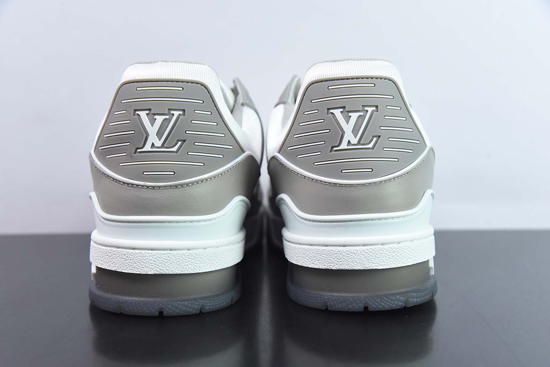 LV/路易威登    驴家 LV Trainer运动鞋