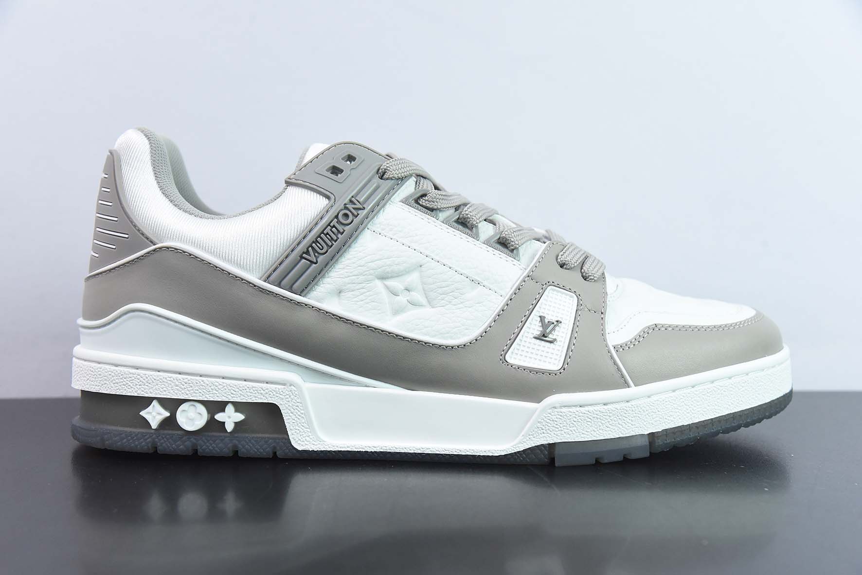 LV/路易威登    驴家 LV Trainer运动鞋