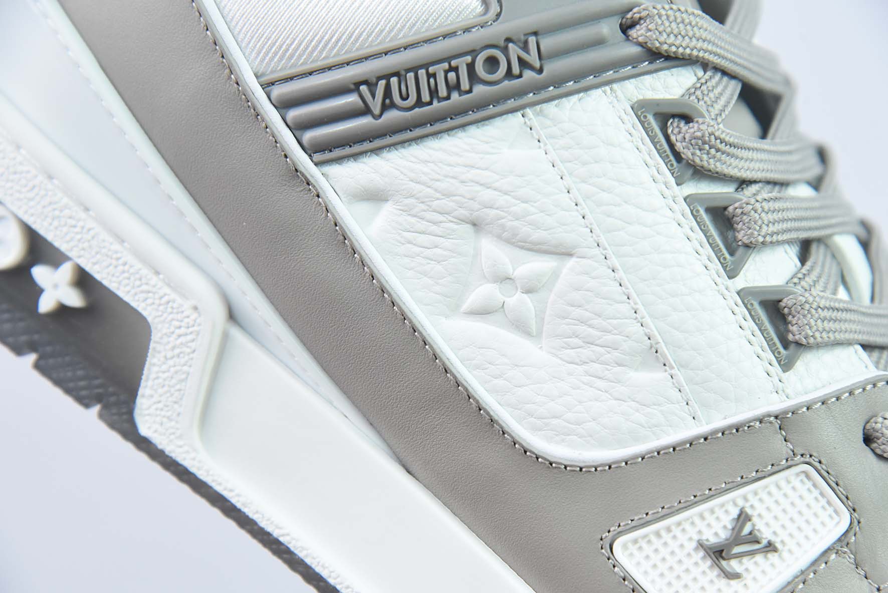 LV/路易威登    驴家 LV Trainer运动鞋