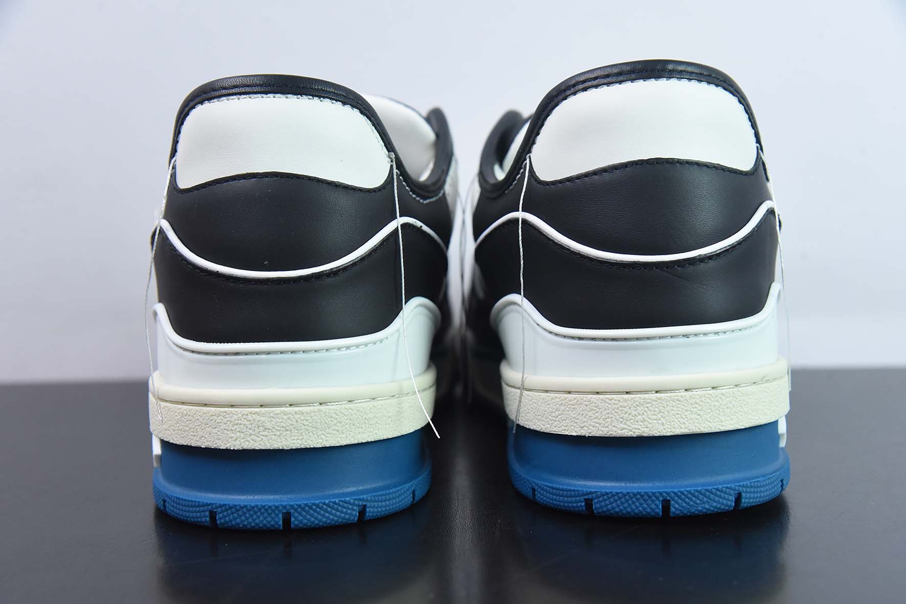 LV/路易威登    驴家 LV Trainer运动鞋