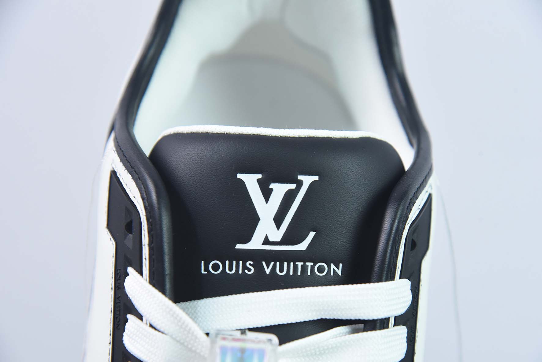LV/路易威登    驴家 LV Trainer运动鞋