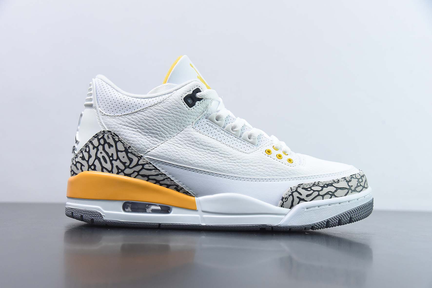 Air Jordan 3 Retro "Laser Orange" AJ3 乔3激光橙 头层 CK9246-108