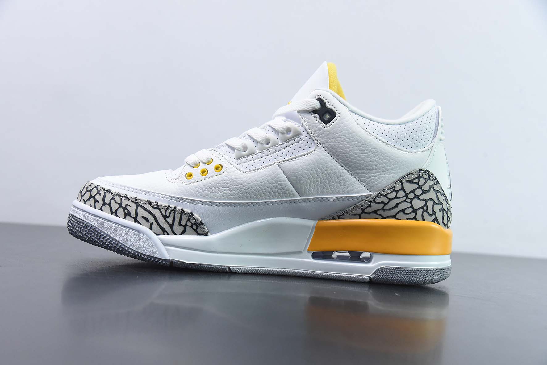 Air Jordan 3 Retro "Laser Orange" AJ3 乔3激光橙 头层 CK9246-108
