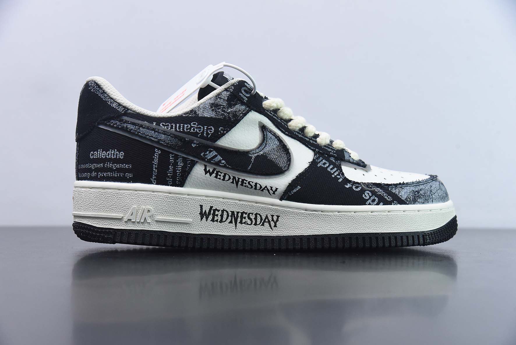 Nike Air Force 1 Low '07 “涂鸦黑白星期三美剧”低帮空军一号休闲板鞋 货号:FB0607-011