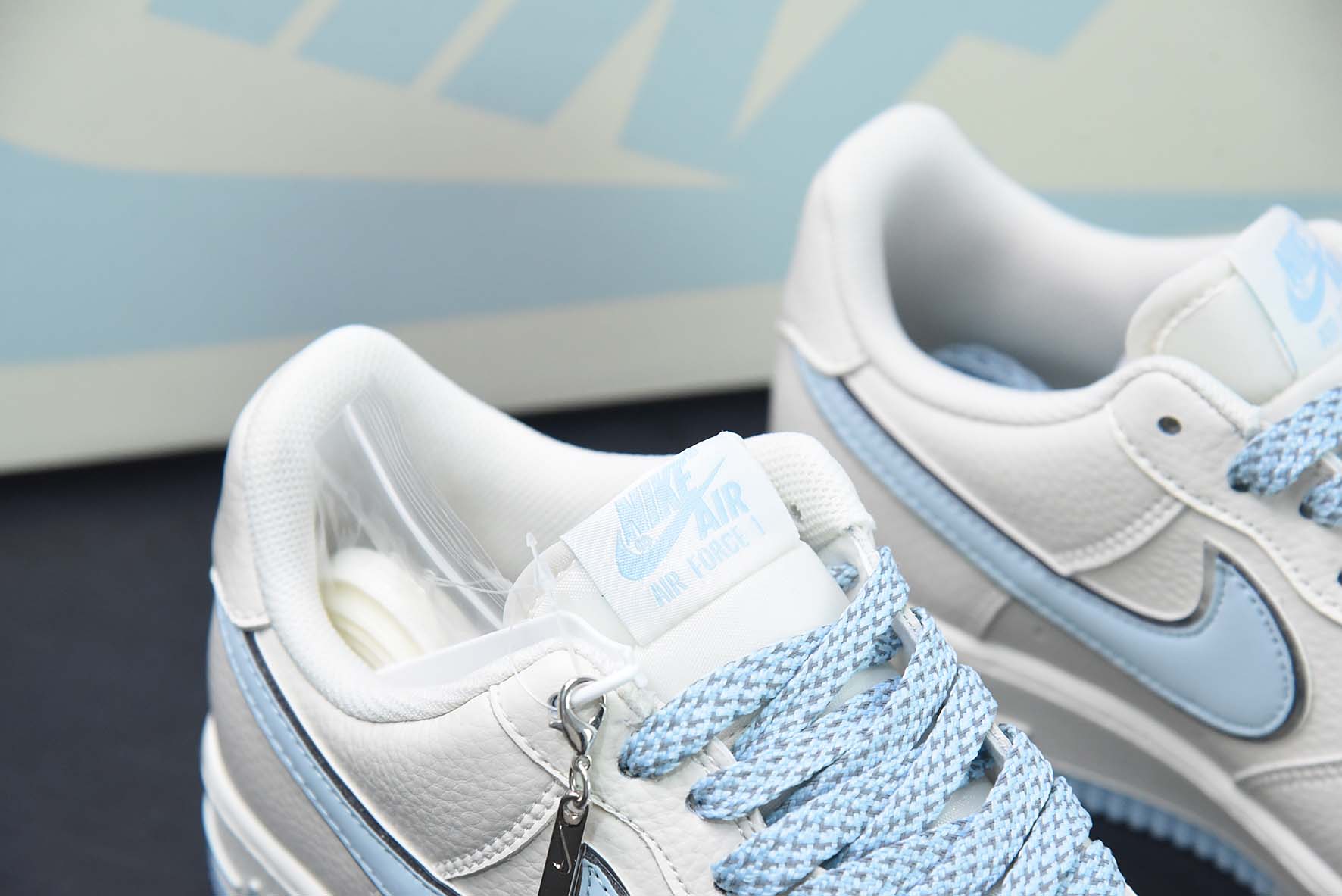 Nike Air Force 1 Low '07 小勾 天蓝满天星 低帮空军一号休闲板鞋 货号:JJ0253-008