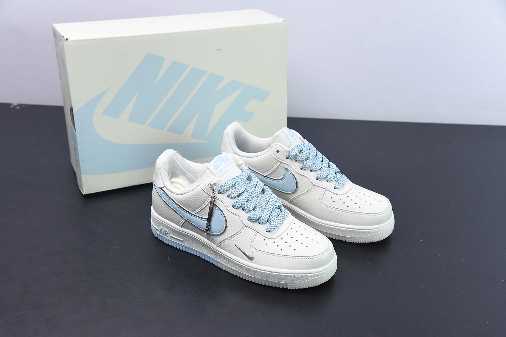 Nike Air Force 1 Low '07 小勾 天蓝满天星 低帮空军一号休闲板鞋 货号:JJ0253-008