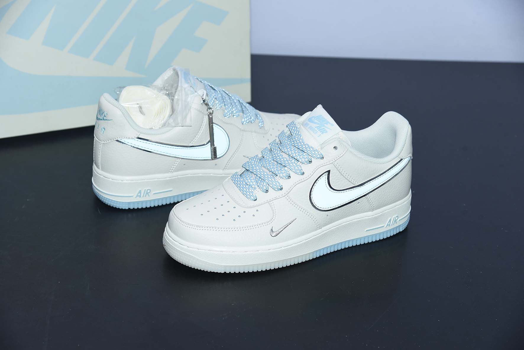 Nike Air Force 1 Low '07 小勾 天蓝满天星 低帮空军一号休闲板鞋 货号:JJ0253-008