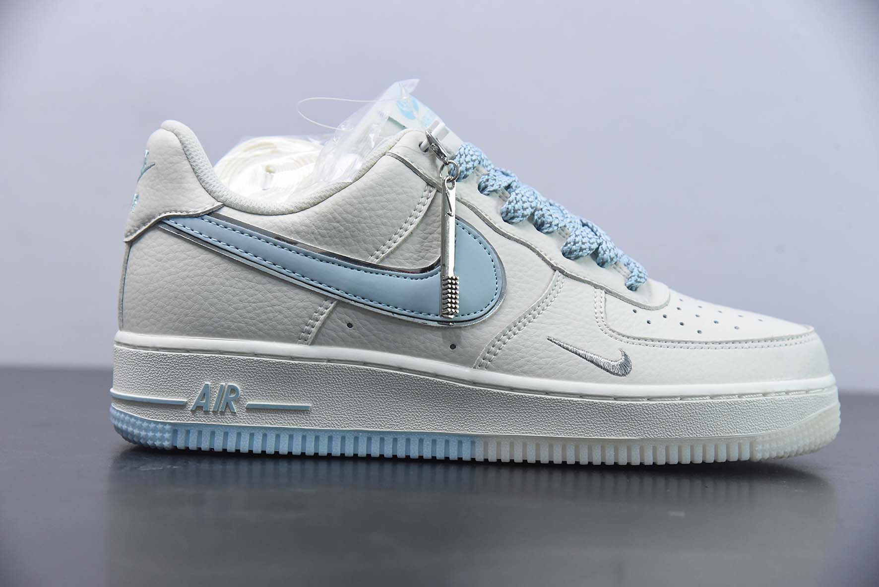 Nike Air Force 1 Low '07 小勾 天蓝满天星 低帮空军一号休闲板鞋 货号:JJ0253-008