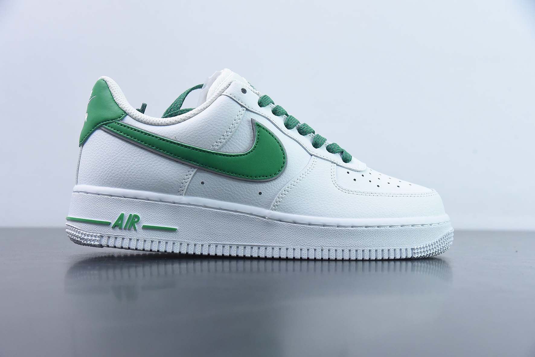 XAS25708334 Stranger Things x Nk Air Force 1'07 Low "Hawkins High" zapatillas de skate casuales de caña baja Air Force …