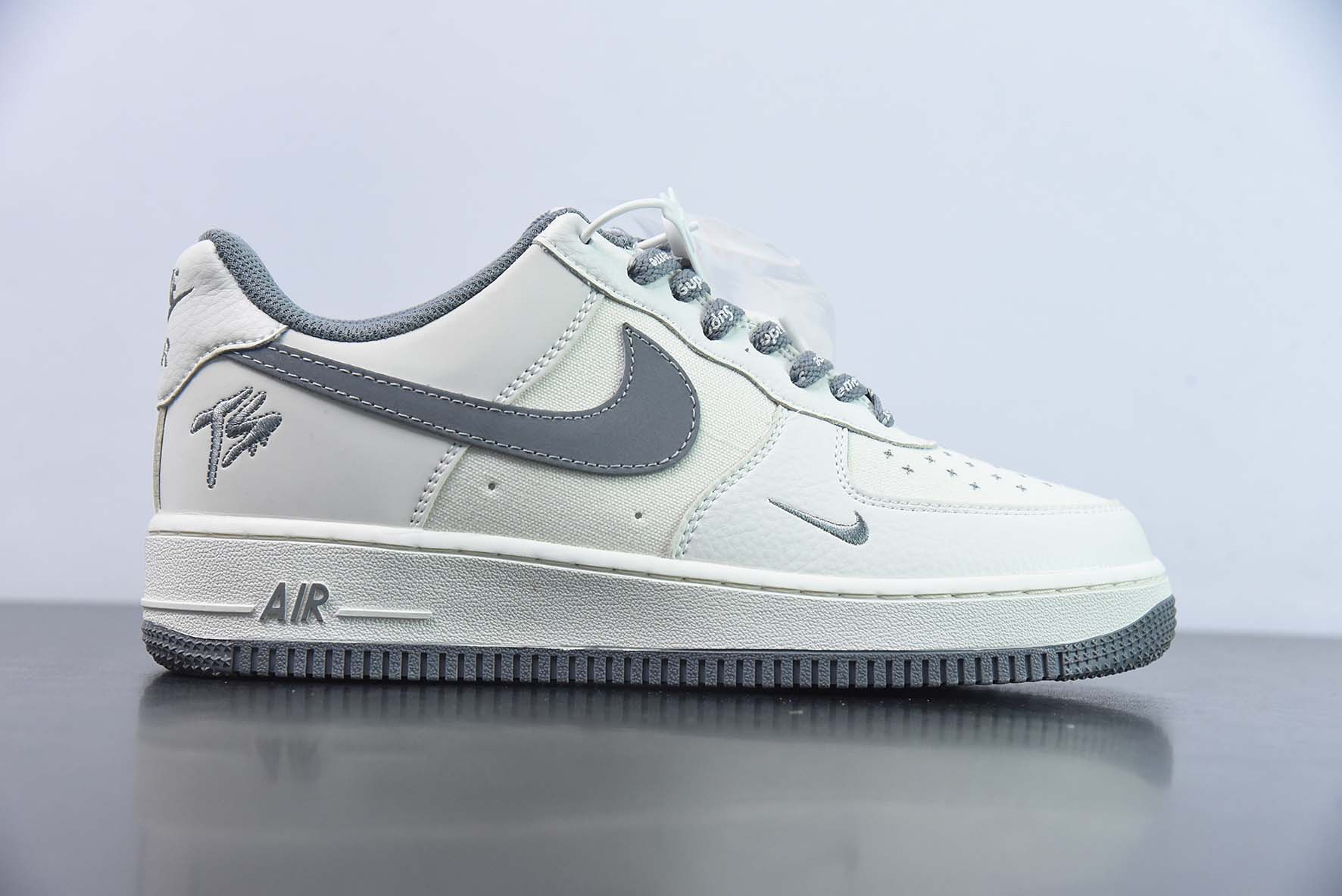 ZAR89215533 NK Air Force 1 Air Force One de caña baja zapatillas casuales de skate colaboración TS -- lona gris oscuro …