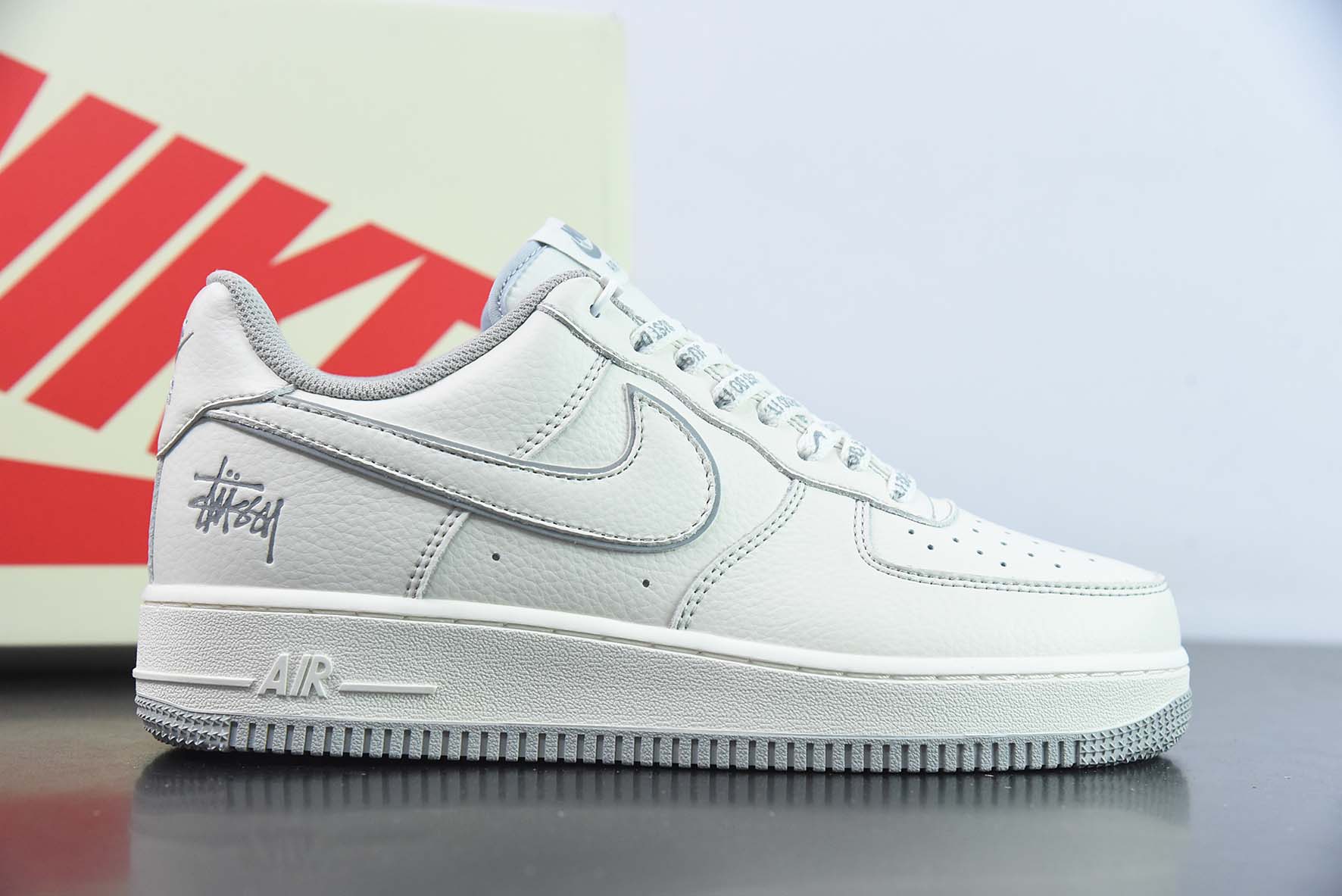AAO11272141 Nike Air Force 1 Low Stussy colaboración Air Force One 3M reflectante Número de producto: UN1815 802 Tallas…