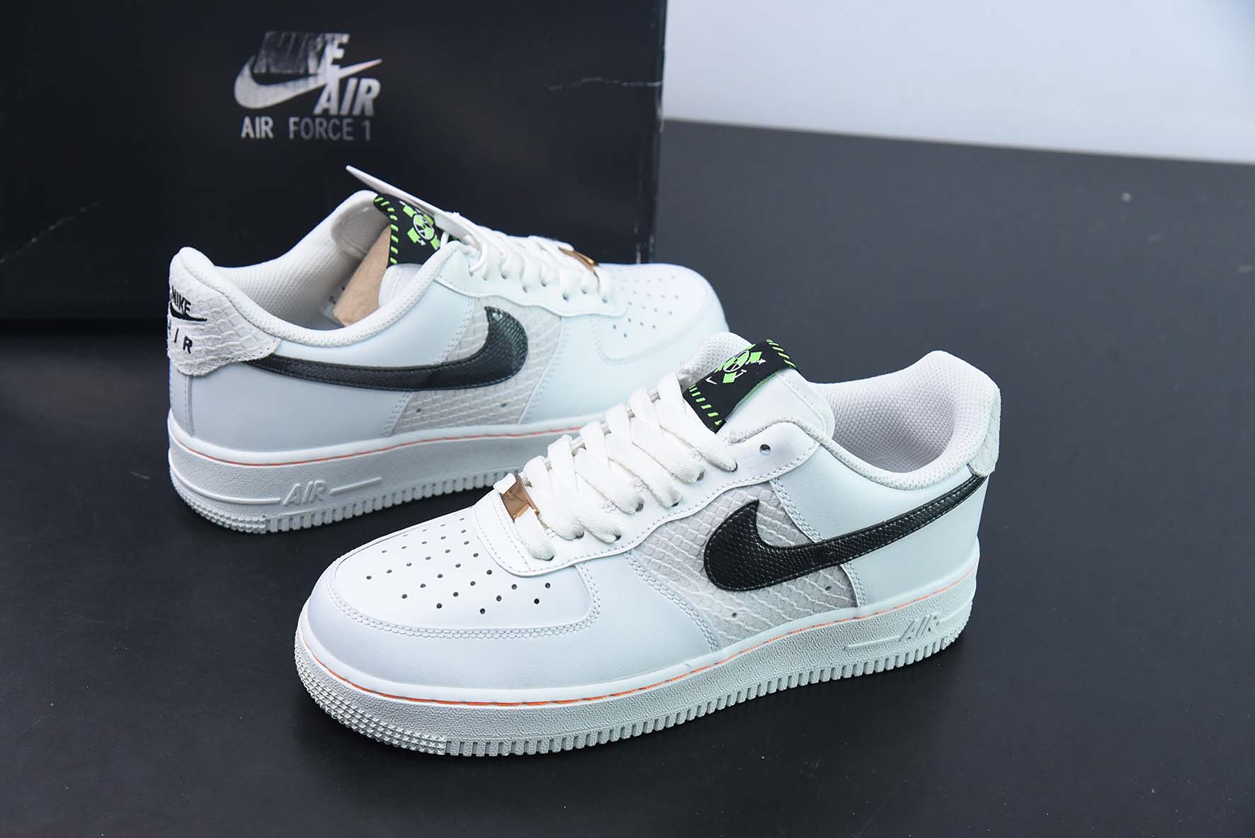 Nike Air Force 1’07 Low"Sail Snakeskin"空军一号“皮革米白蛇纹深灰”货号:FN8892-191